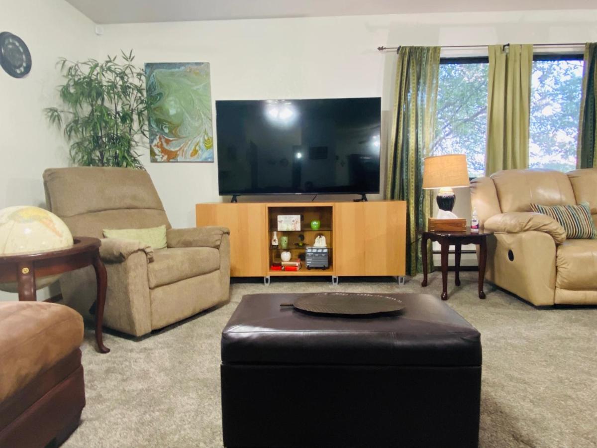 Family Friendly, 3 Bedroom House, With King Bed For Up To 15 - Bbq - Internet - Jet Tub Auburn Exteriör bild